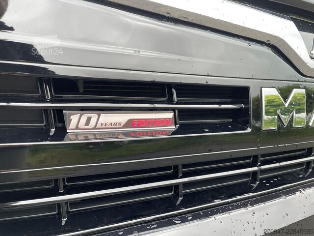 Kleinbus MAN TGE 3.180 Kombi L3H2 LEDER STANDH ACC NAVI SITZH