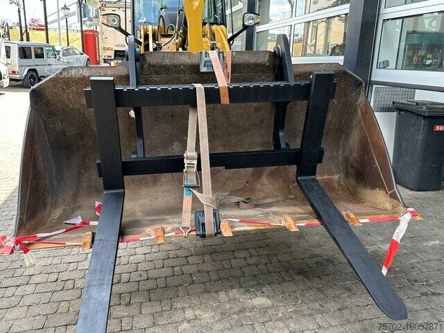 Φορτωτής με ελαστικά Cat 910M Radlader