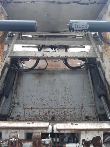 Popelářský vůz MERCEDES-BENZ FAUN Powerpress Aufbau Müllwagen