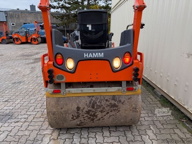 Walec jednobębnowy HAMM HD13VV / 2020 BJ / 819 H / 3.965 KG