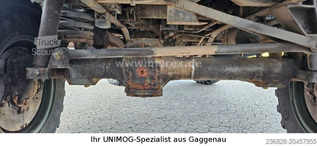 Camion cu platformă MERCEDES-BENZ U1300L