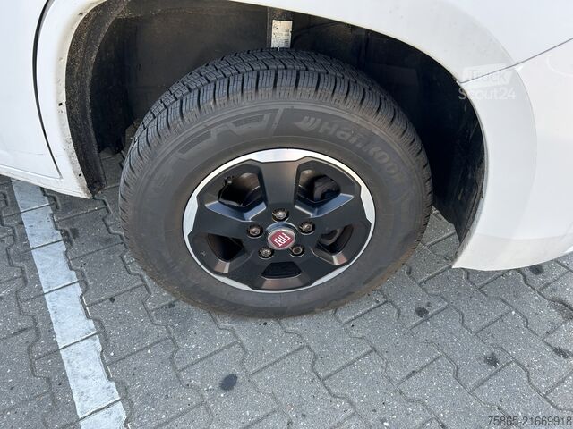 Furgoneta Fiat Ducato 30 2.3 MultiJet L2 H2 / Navi / Camera / ...