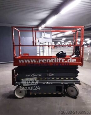 Scherenarbeitsbühne Skyjack SJ III 3226 Elektro 9,90 m