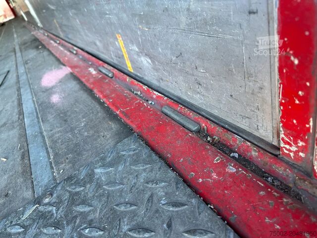 Sliding tarpaulins Pacton alu zijborden + planken, hardhouten vloer, NL-t...