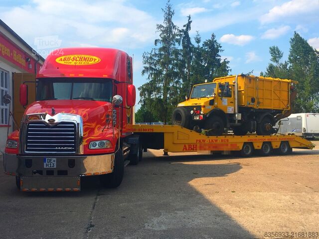 Camion de matières dangereuses Mack CX 603 Vision