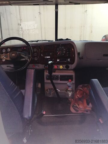 Camion de matières dangereuses Mack CX 603 Vision