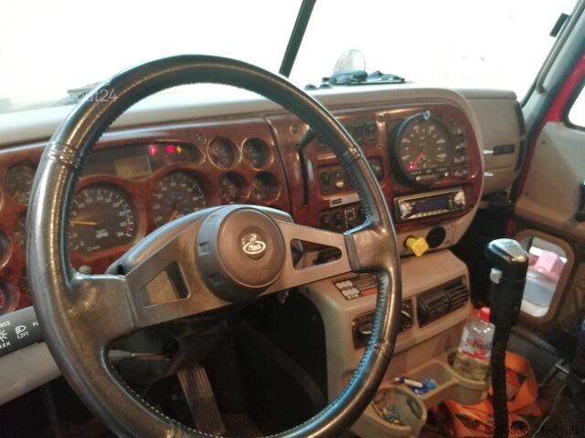 Camion de matières dangereuses Mack CX 603 Vision