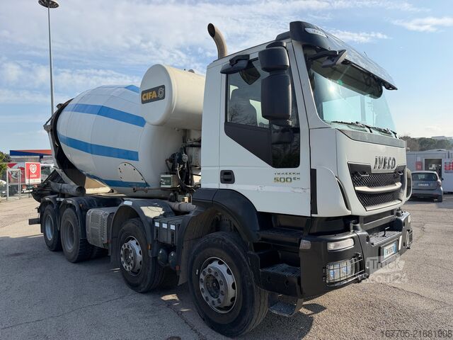 Avtomešalec betona Iveco TRAKKER 500