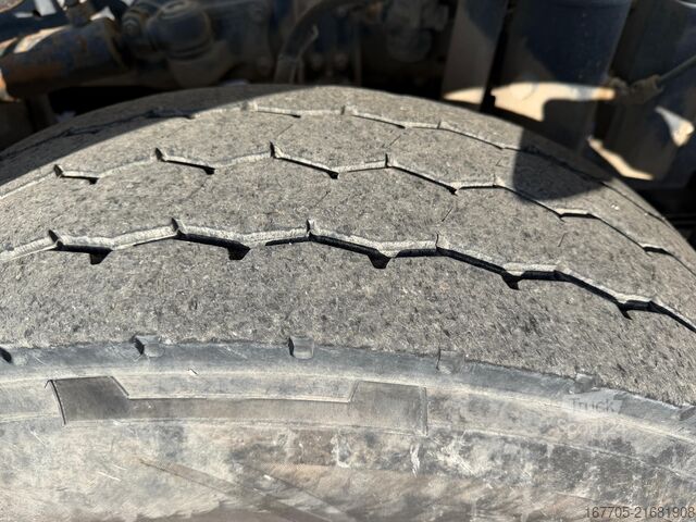 Avtomešalec betona Iveco TRAKKER 500