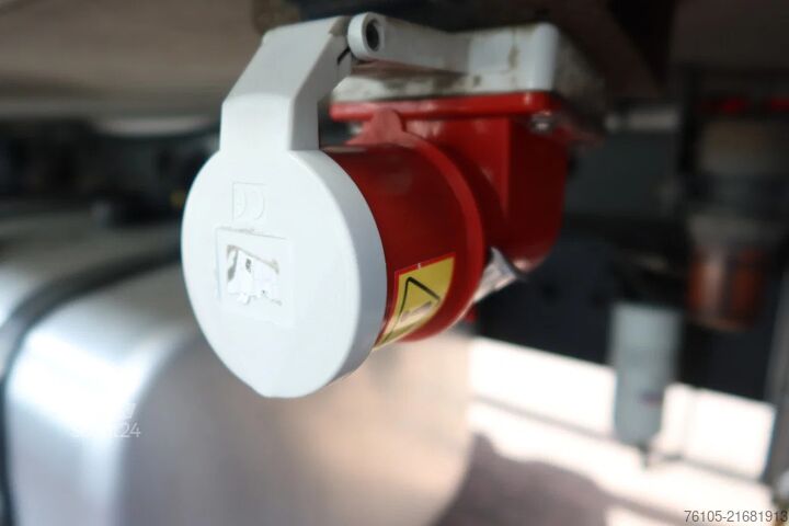 Transporte refrigerado/congelado DAF CF 320 FA Koel/Vriezen Carrier supra 1150 Silen...