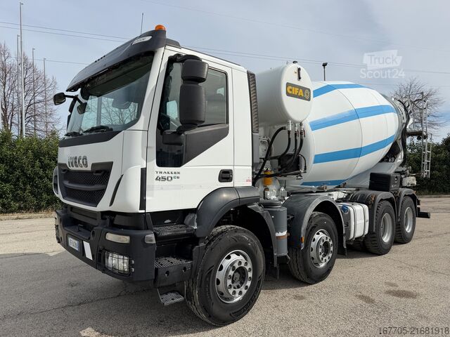 Avtomešalec betona Iveco TRAKKER 450