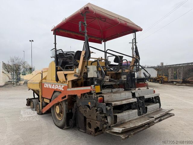 Radfertiger Dynapac F121-6W