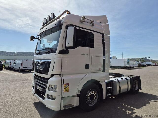 Tracteur routier standard MAN TGX