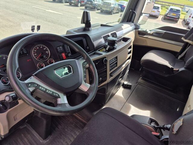 Tracteur routier standard MAN TGX