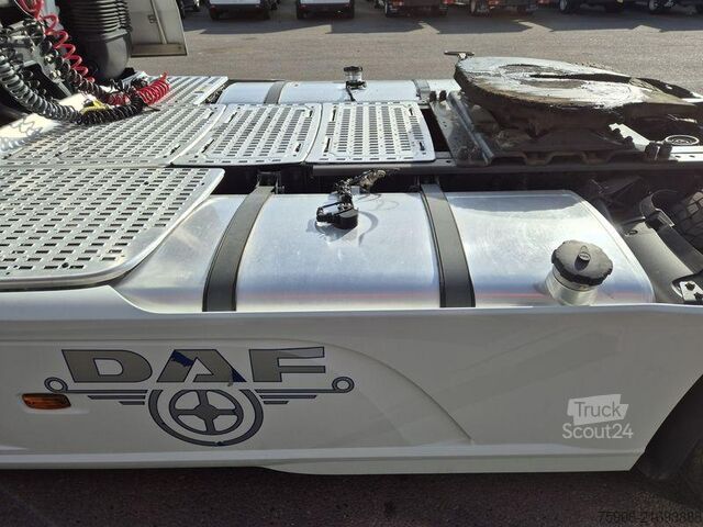 Tractor estándar DAF XF