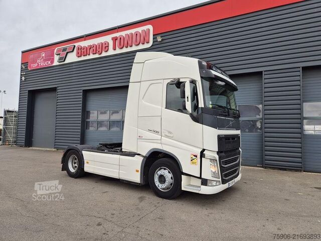 Trattore stradale standard Volvo FH