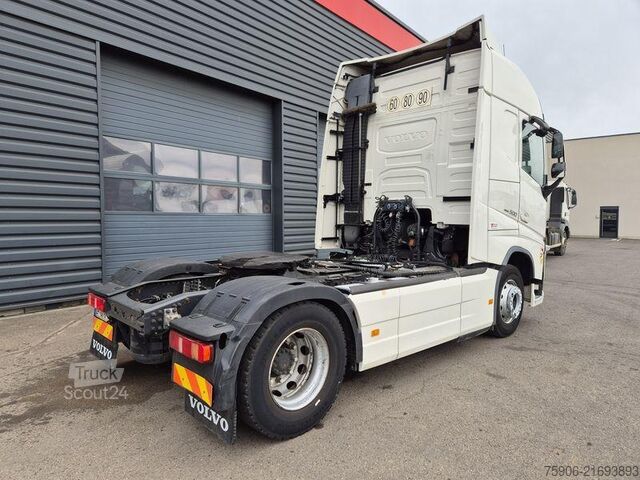 Trattore stradale standard Volvo FH
