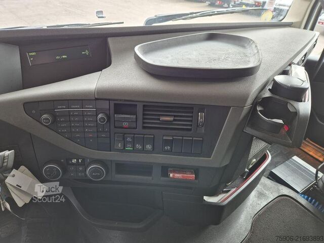 Trattore stradale standard Volvo FH