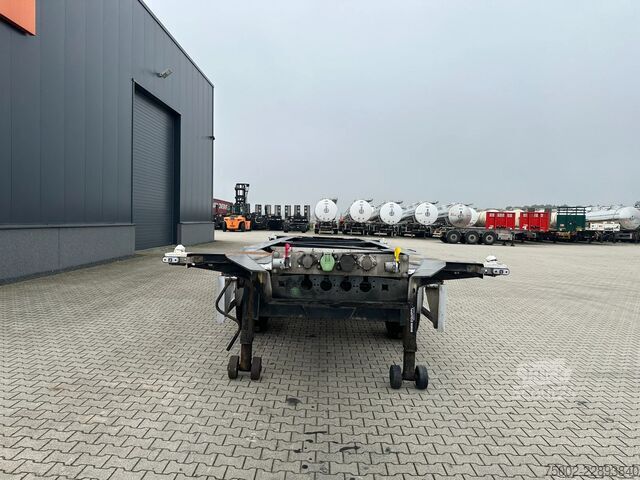 Транспорт на контейнери Van Hool 20FT ADR CHASSIS / empty weight 3.300kg / SAF D...