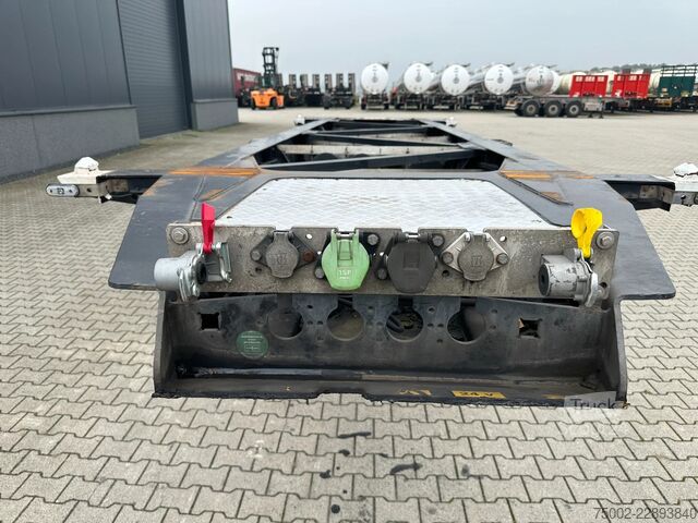 Транспорт на контейнери Van Hool 20FT ADR CHASSIS / empty weight 3.300kg / SAF D...