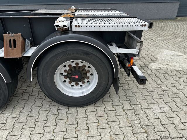 Транспорт на контейнери Van Hool 20FT ADR CHASSIS / empty weight 3.300kg / SAF D...