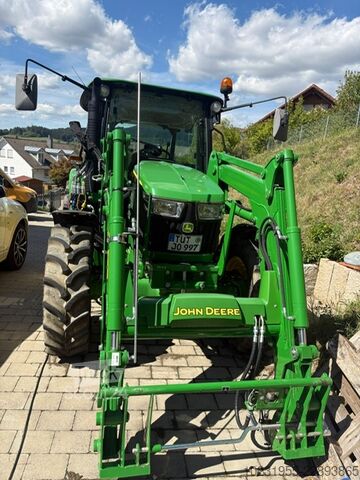 Traktor John Deere 5075E