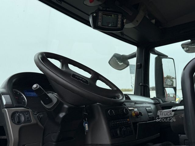 Camión de la basura MAN 26.320 6x2 Zoeller Medium X2EC 23