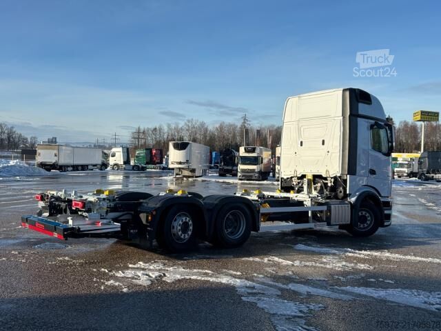 Вантажівка зі змінною надбудовою  Actros 2551LL MULTIWECHSLER BDF