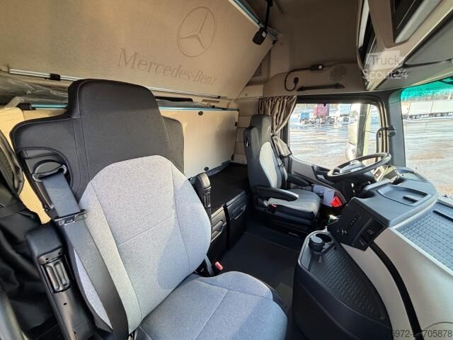 Вантажівка зі змінною надбудовою  Actros 2551LL MULTIWECHSLER BDF