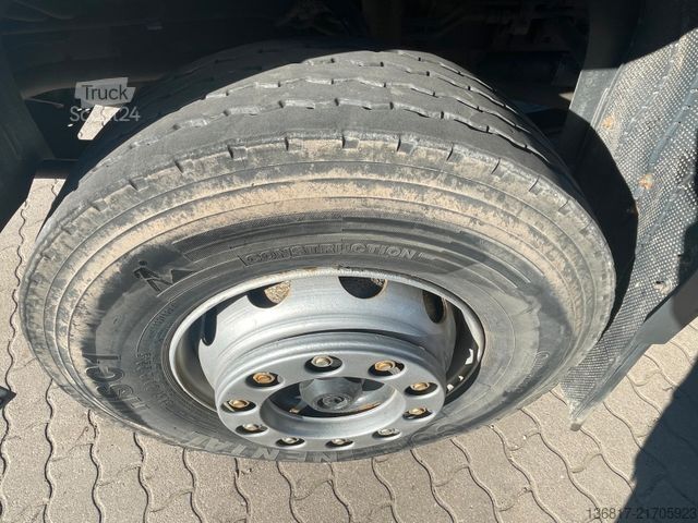 LKW mit Pritsche (offen) VOLVO FM12 8x4BB KIPPER KRAN PK33000ELB Fly-Jib WINDE