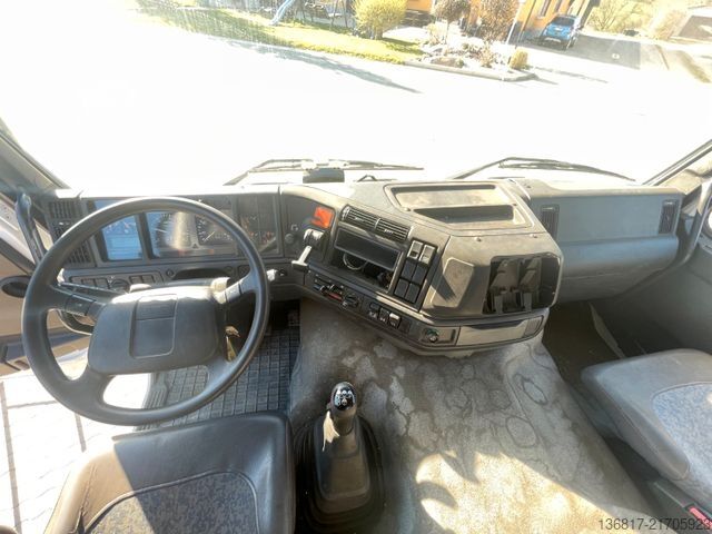 LKW mit Pritsche (offen) VOLVO FM12  8x4BB KIPPER KRAN PK33000ELB Fly-Jib WINDE