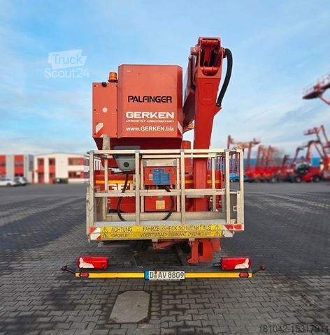 Platformă de lucru PALFINGER P900