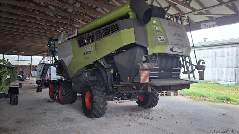 θεριζοαλωνιστική μηχανή CLAAS LEXION 5500 TT