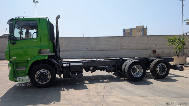 șasiu de camion DAF CF
