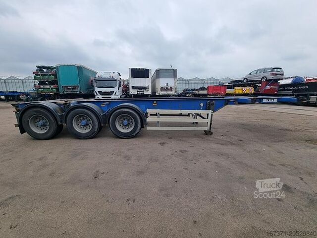 Transport von Containern SDC 3 AXLE |  TANK CONTAINER CHASSIS | 20/30 FT ADR