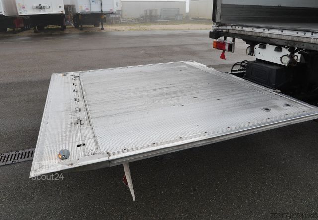 Hladilna polprikolica SCHMITZ CARGOBULL SKO 20 / LZG LENKACHSE /TK SLX / LBW 2000 kg