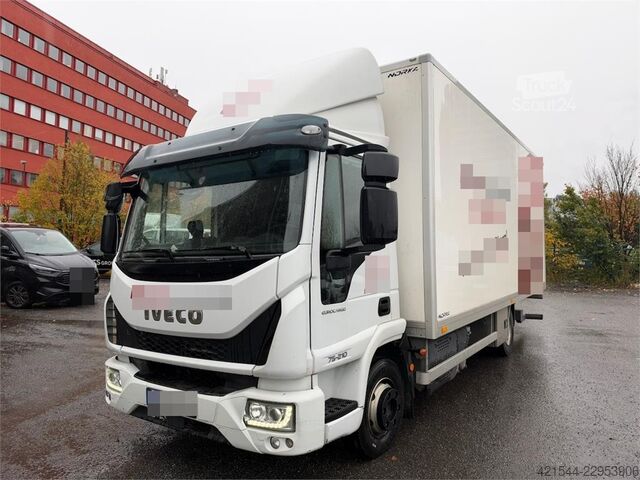 Matkalaukku Iveco 75E-210 4x2 Box Truck with Tail Lift – 136,000 km!