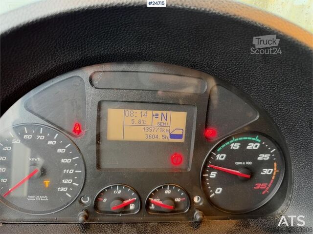 Matkalaukku Iveco 75E-210 4x2 Box Truck with Tail Lift – 136,000 km!