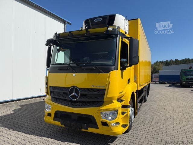 Jäähdytysrekka MERCEDES-BENZ 2540 LL 6x2/4 Kühlkoffer 8.2m LBW 2,5t  Carrier