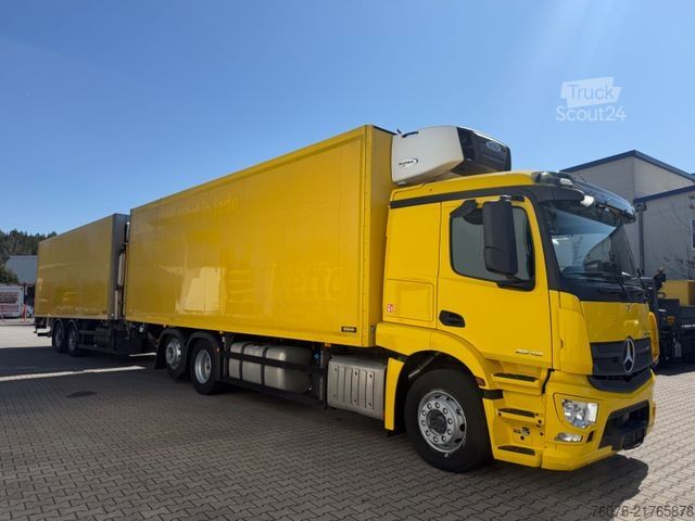Jäähdytysrekka MERCEDES-BENZ 2540 LL 6x2/4 Kühlkoffer 8.2m LBW 2,5t  Carrier