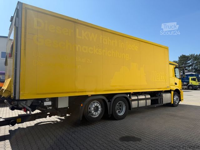 Jäähdytysrekka MERCEDES-BENZ 2540 LL 6x2/4 Kühlkoffer 8.2m LBW 2,5t  Carrier