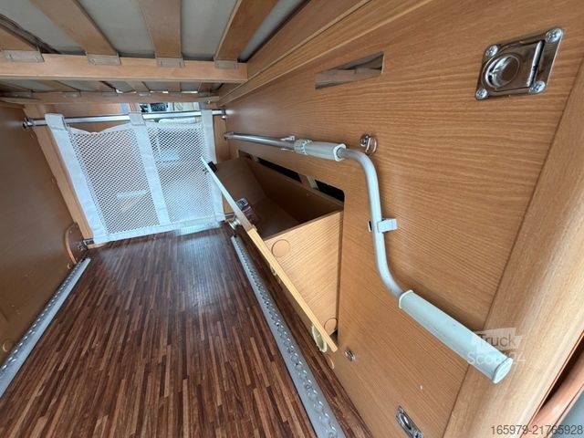 Kemperis HYMER/ERIBA Car 322