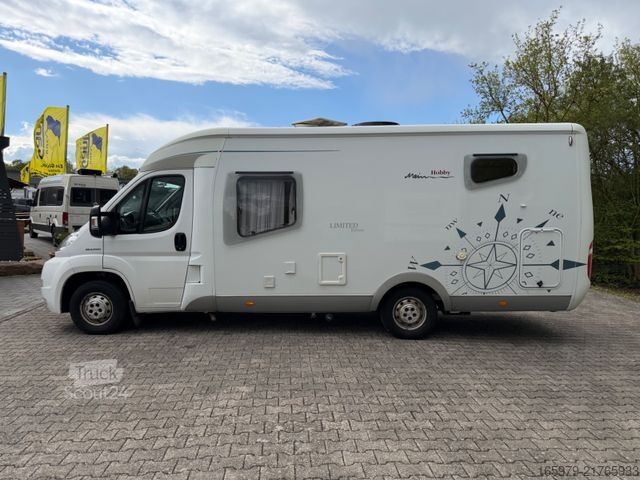 Pusiau integruotas kemperis HOBBY 500 GESC