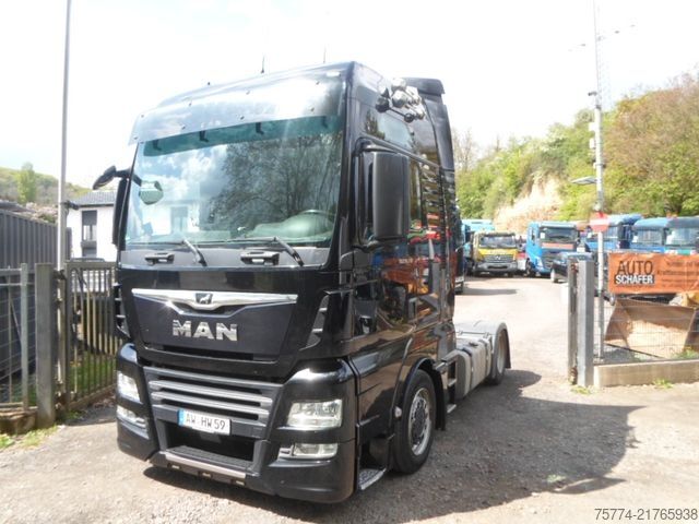 Lielapjoma vilcējs MAN TGX 18.510