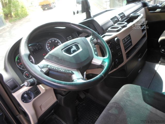 Lielapjoma vilcējs MAN TGX 18.510
