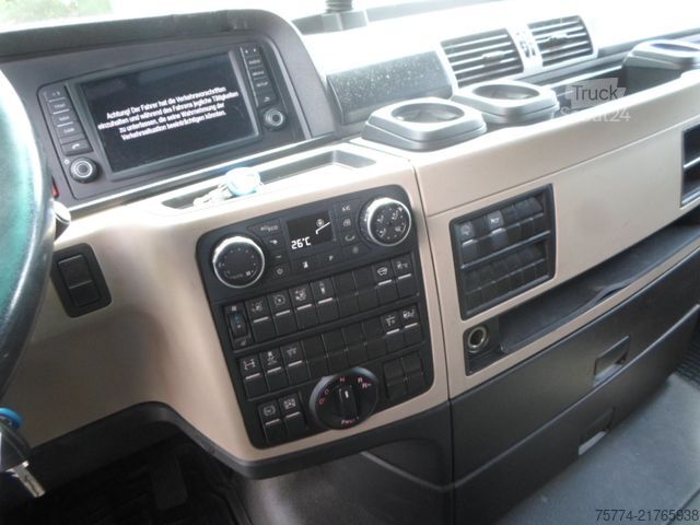 Lielapjoma vilcējs MAN TGX 18.510