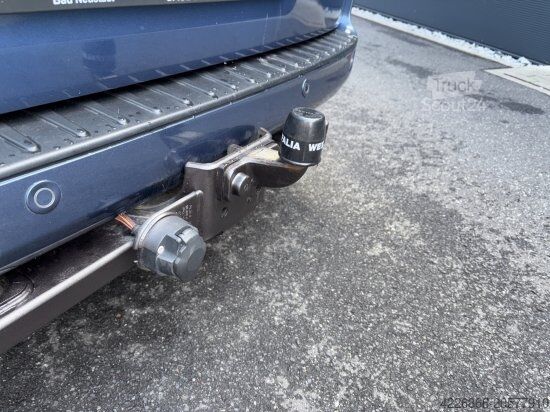 Microbuz FORD TOURNEO CUSTOM 2.0 TDI 320 L1 TITANIUM