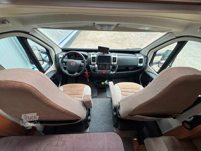 Polintegriran avtodom LAIKA Ecovip 305