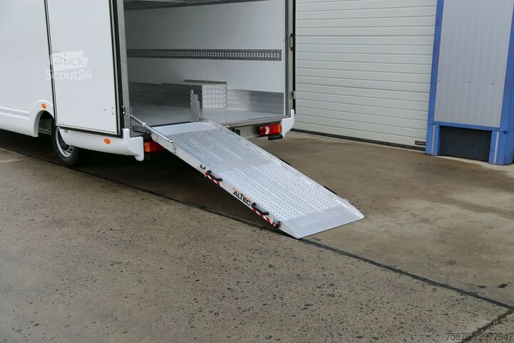 شاحنة صندوقية PEUGEOT Boxer L4 180 PS  Integral-Koffer 430x223x228