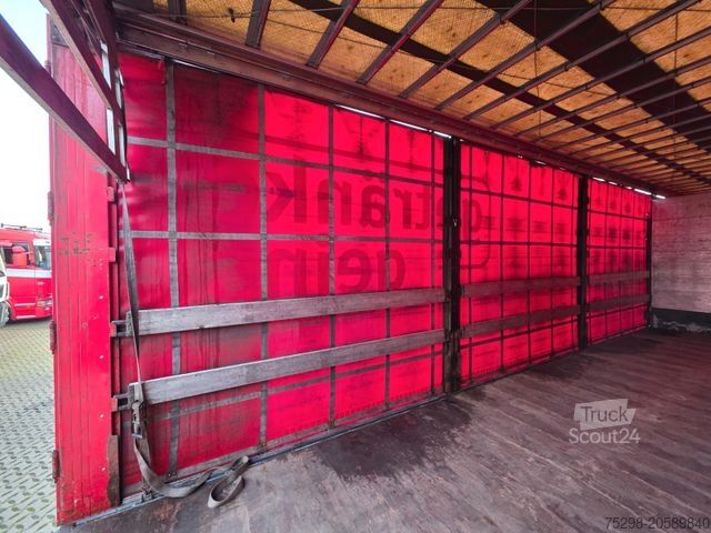 Semi-remorque pour boissons SCHWARZMÜLLER SJ